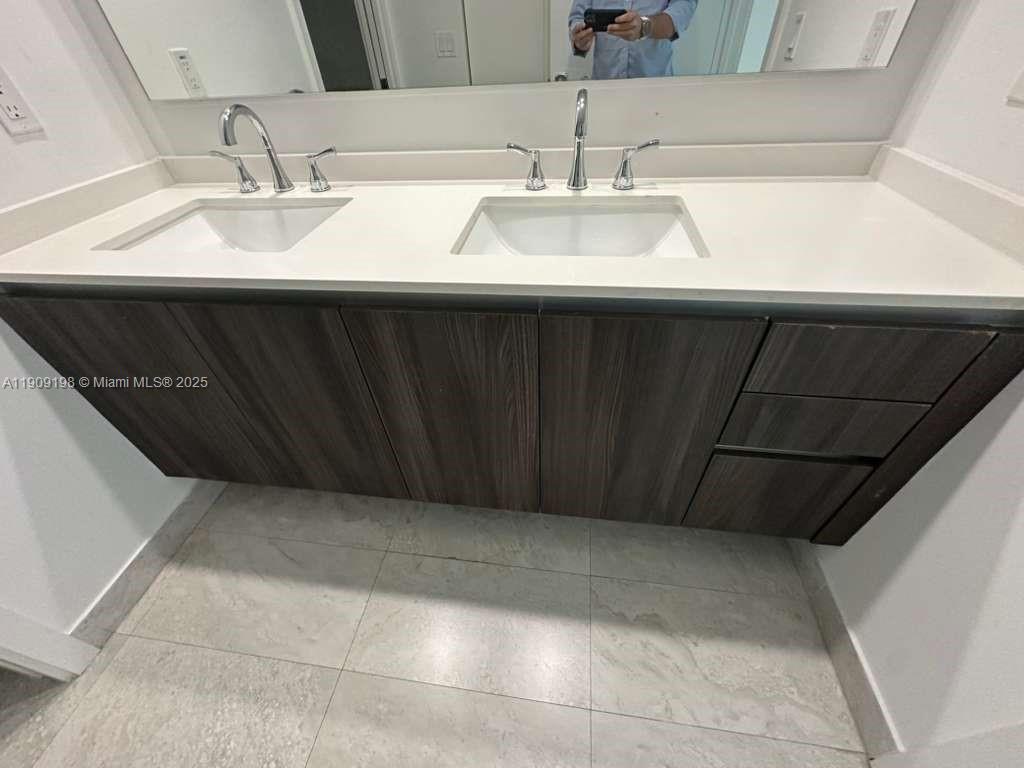 ARIA ON THE BAY CONDO - Residential Lease