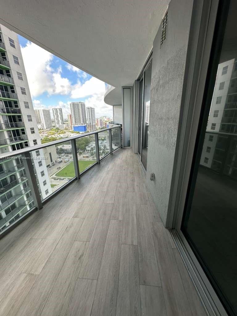 ARIA ON THE BAY CONDO - Residential Lease