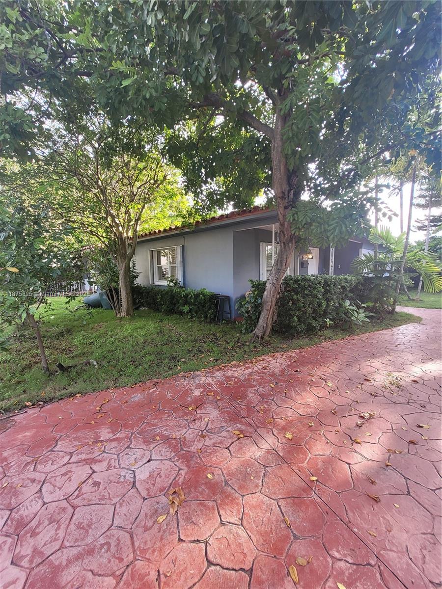 ATLANTIC SHORES DIXIE HIG - Residential Lease