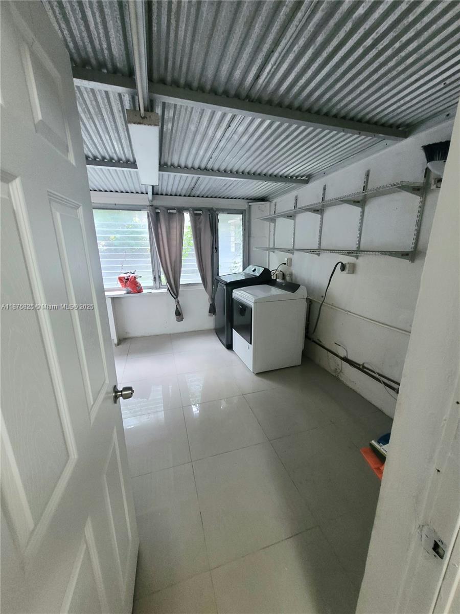 ATLANTIC SHORES DIXIE HIG - Residential Lease