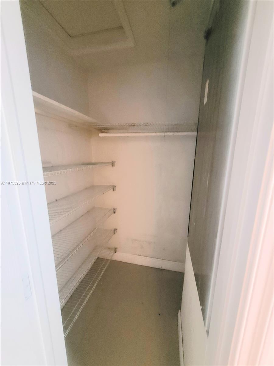 ATLANTIC SHORES DIXIE HIG - Residential Lease