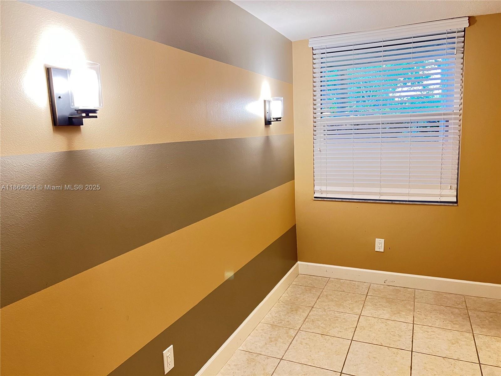 6800 Cypress Rd 101