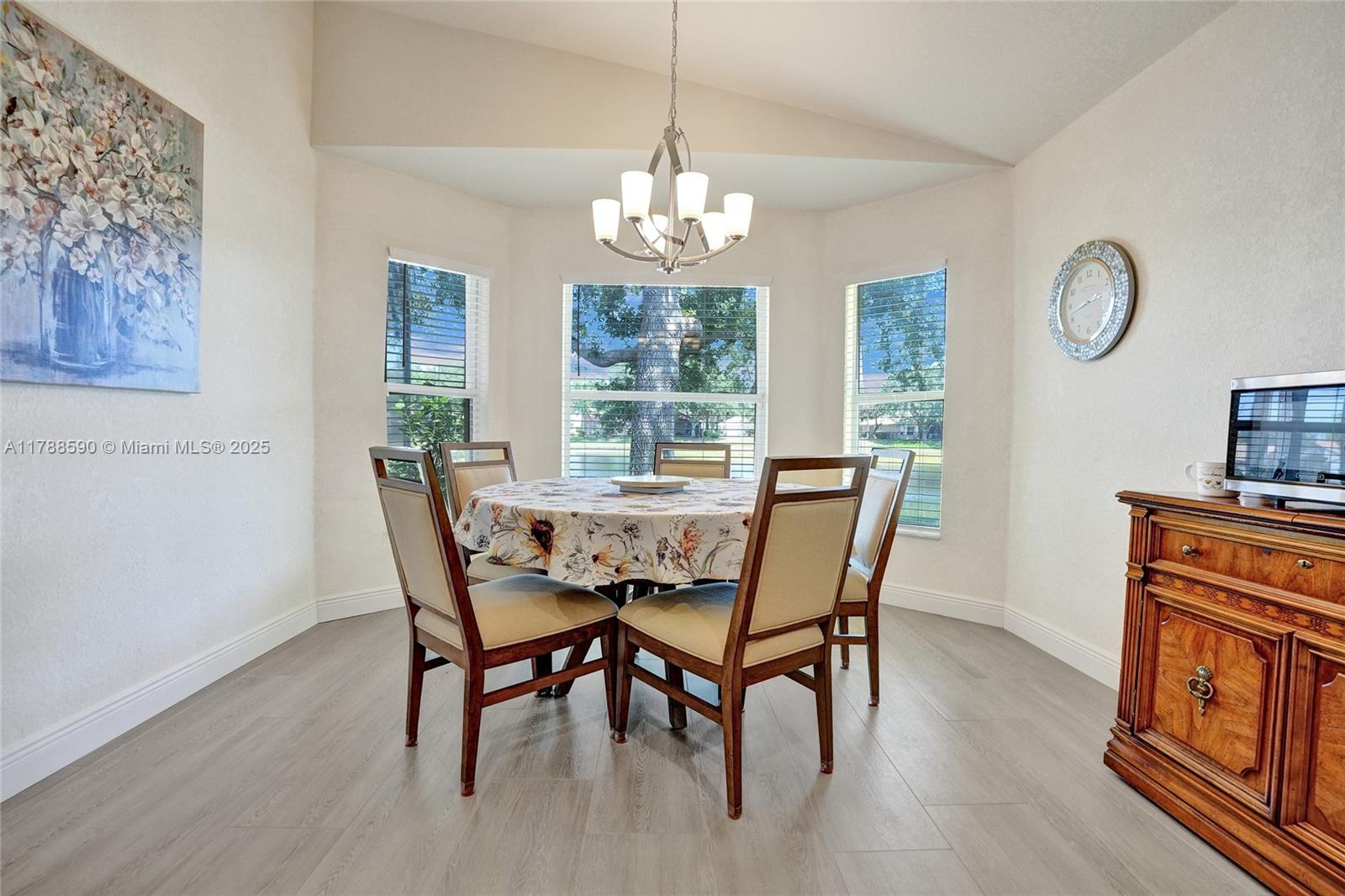 TUSCANY BAY - Residential