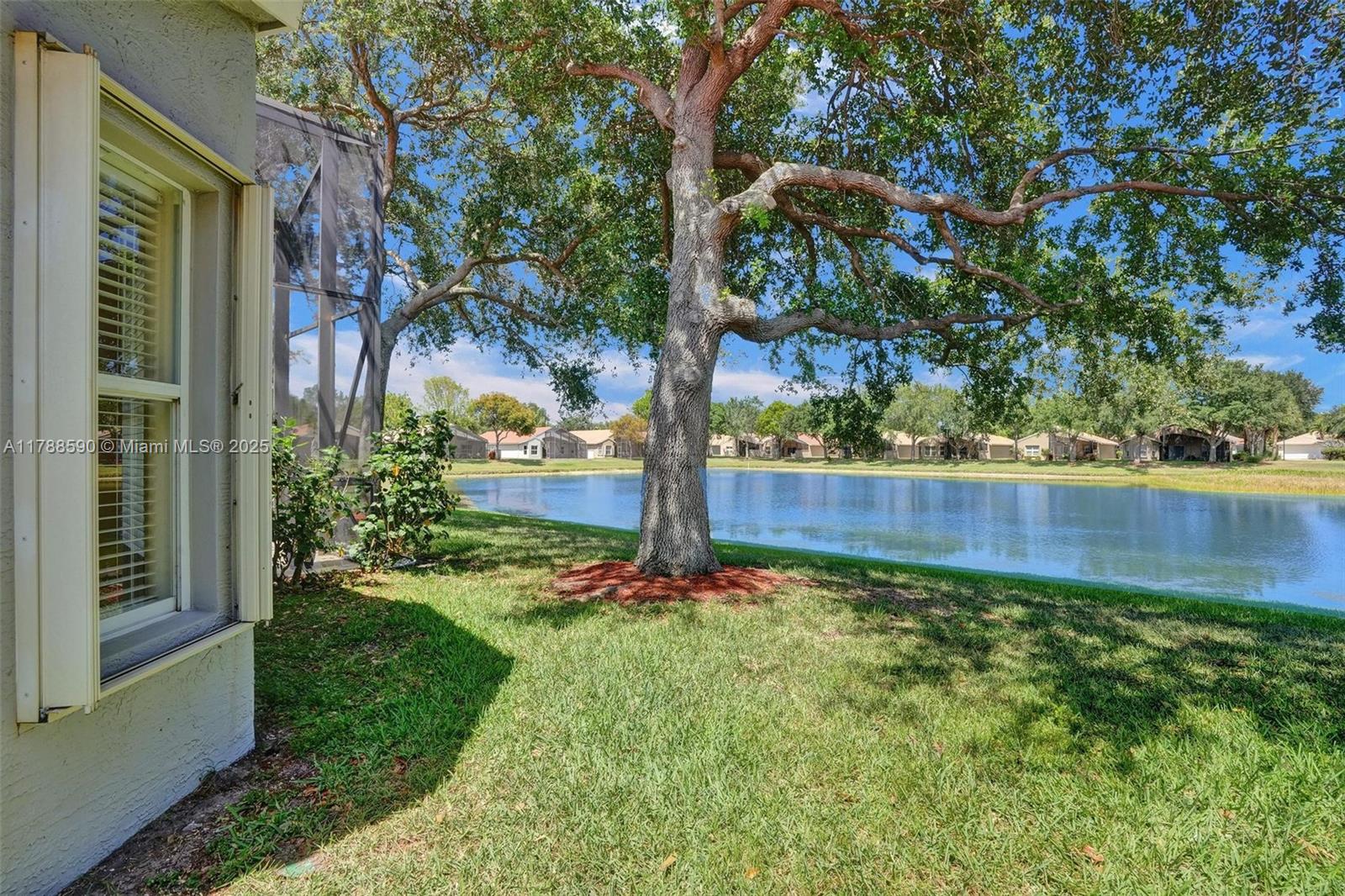 TUSCANY BAY - Residential