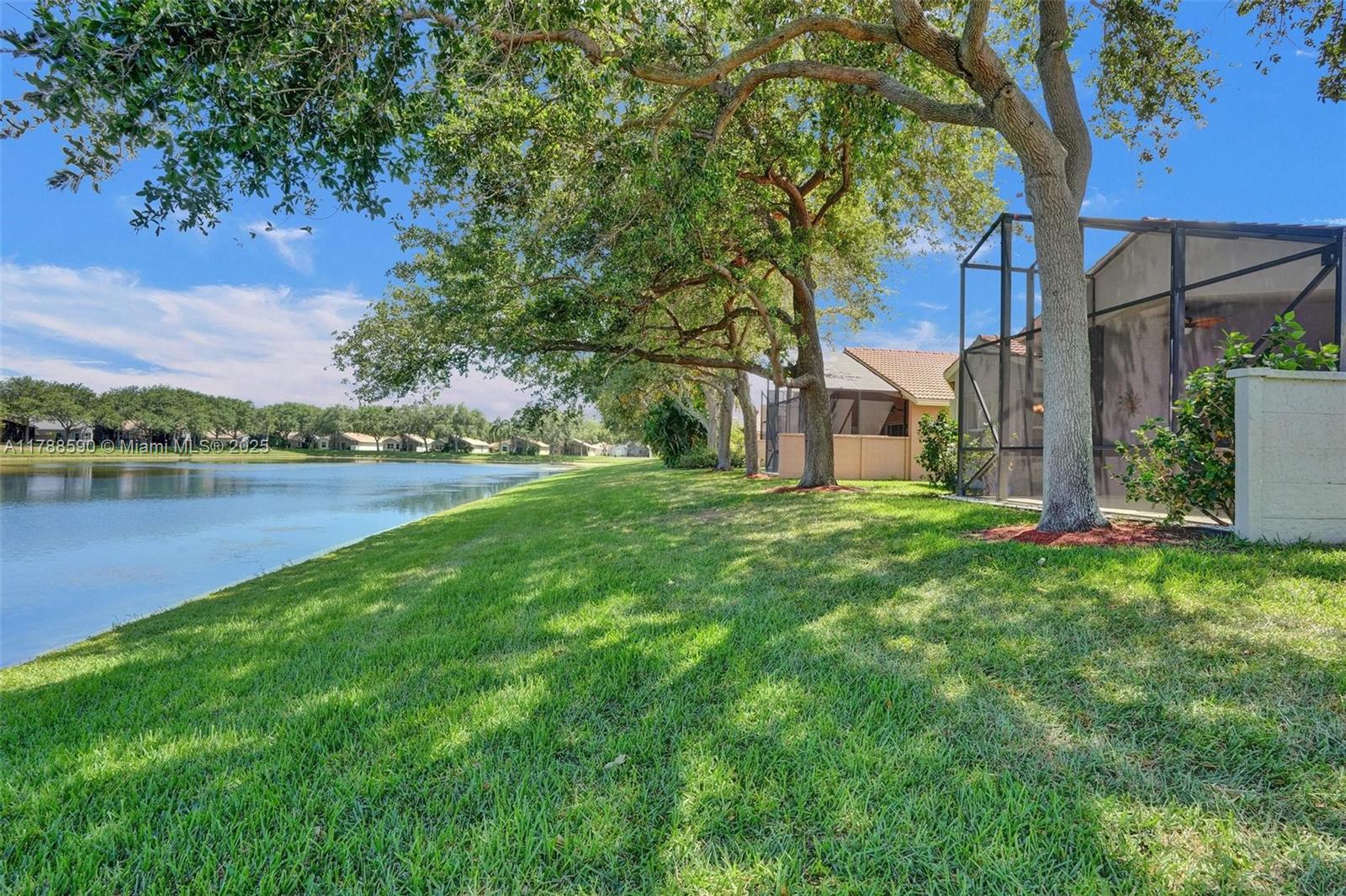 TUSCANY BAY - Residential