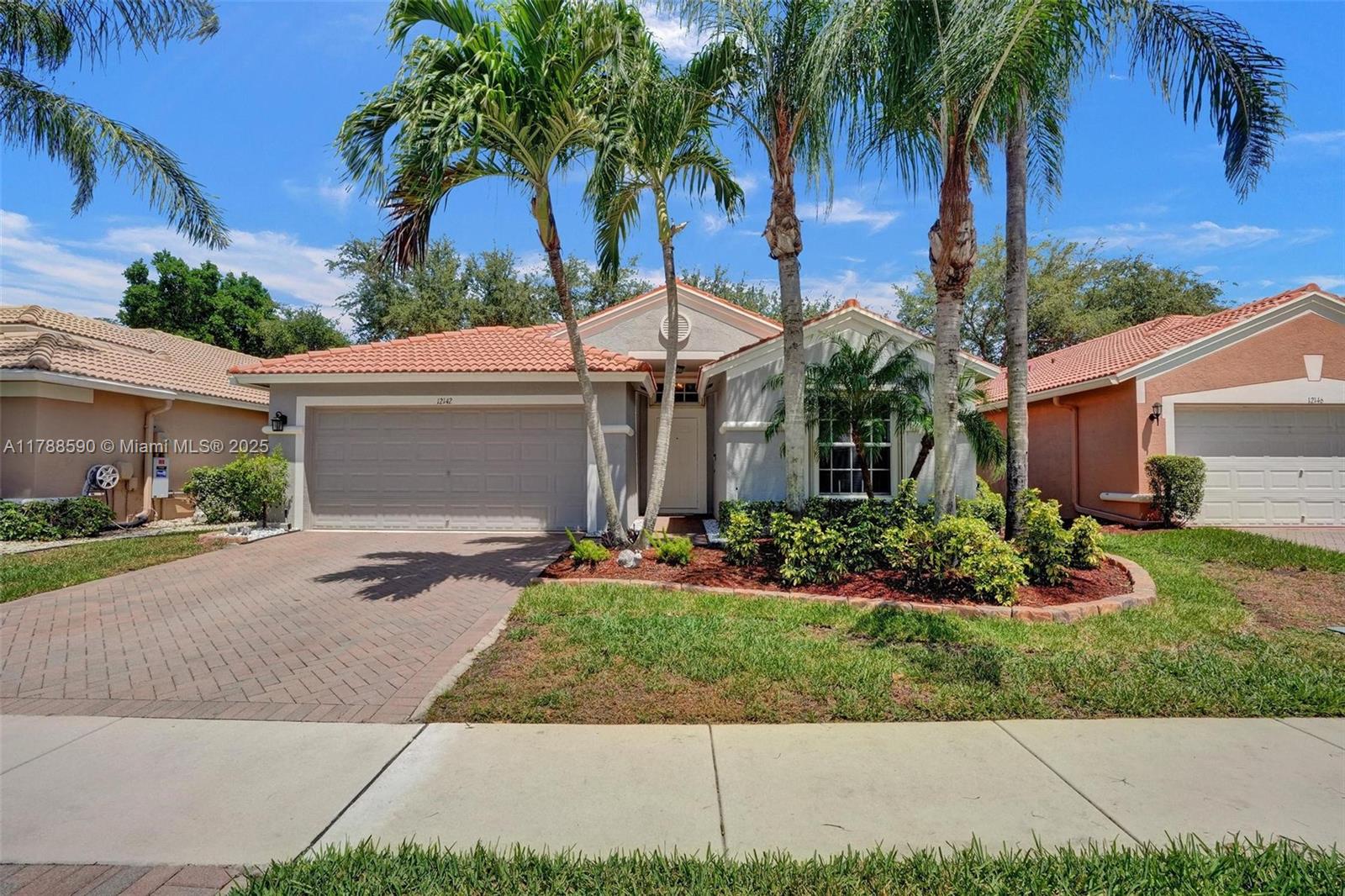 12142 Roma Rd