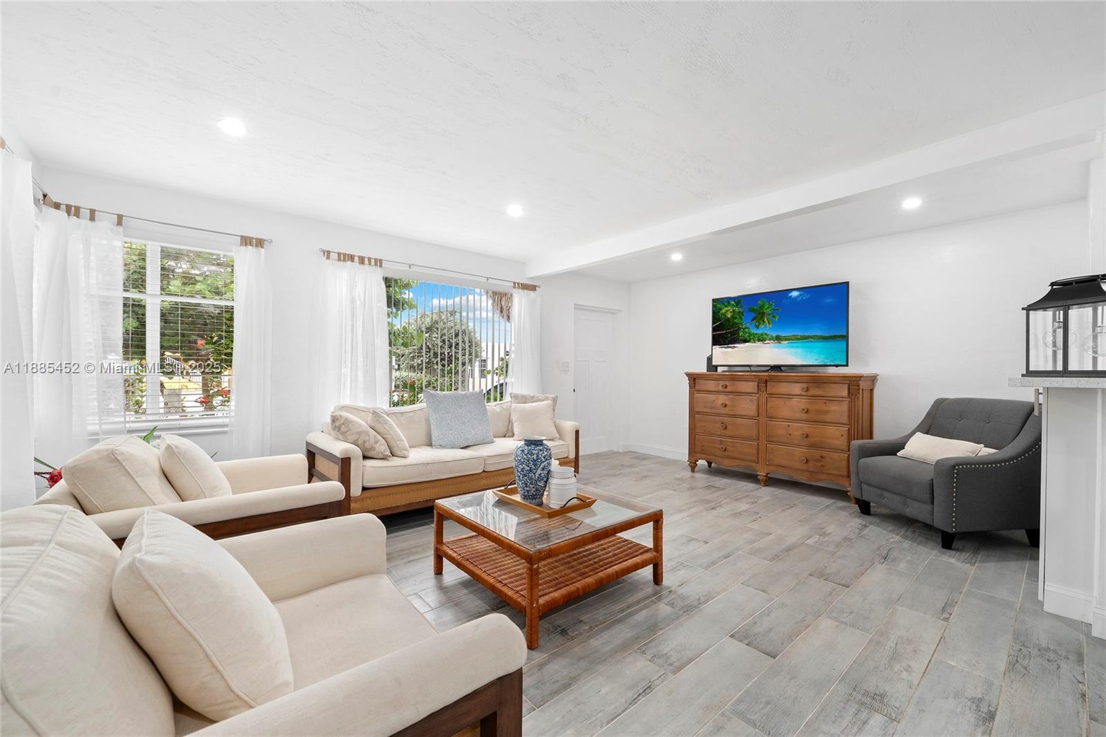 HOLLYWOOD BEACH FIRST ADD - Residential