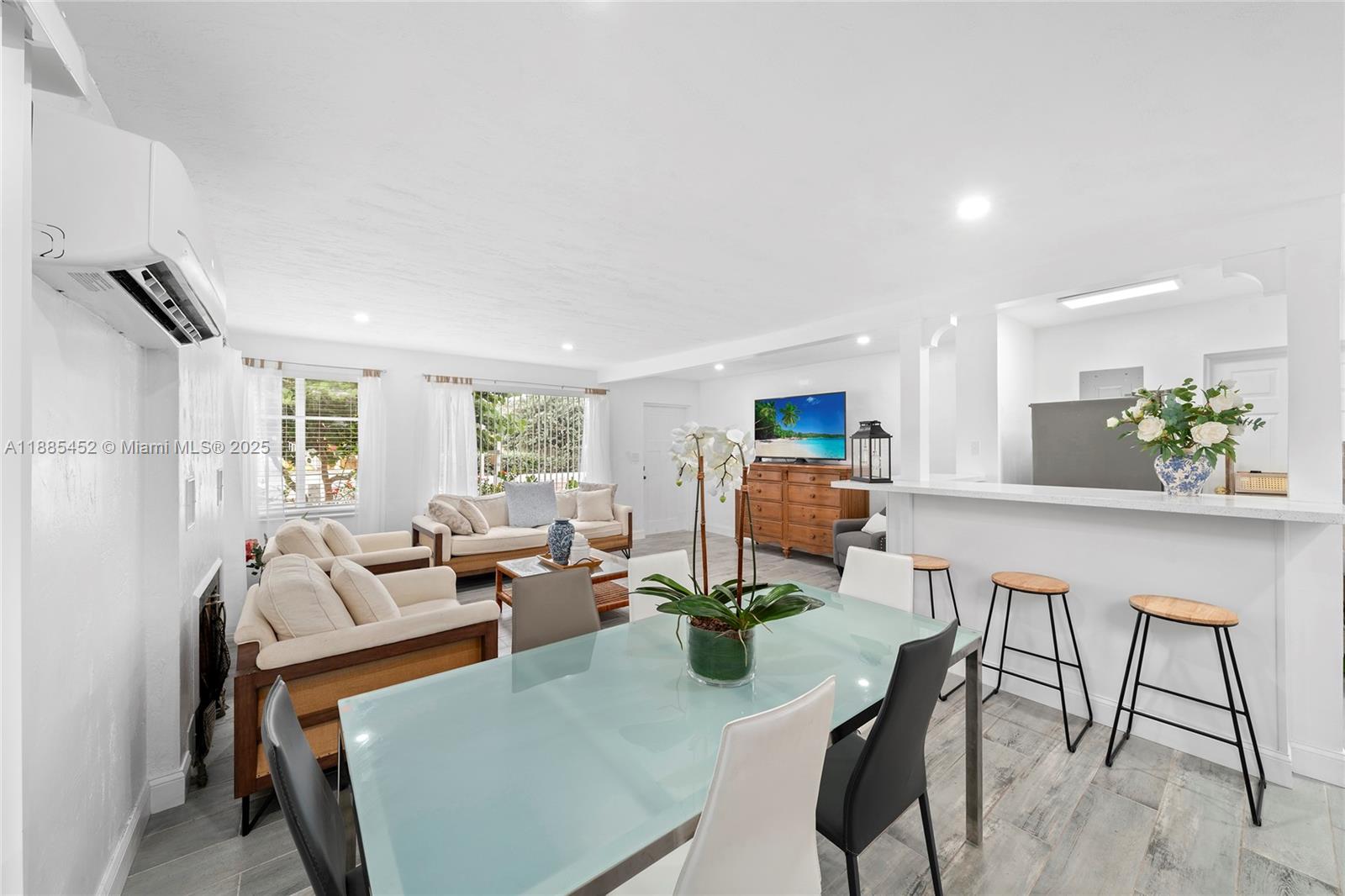 HOLLYWOOD BEACH FIRST ADD - Residential