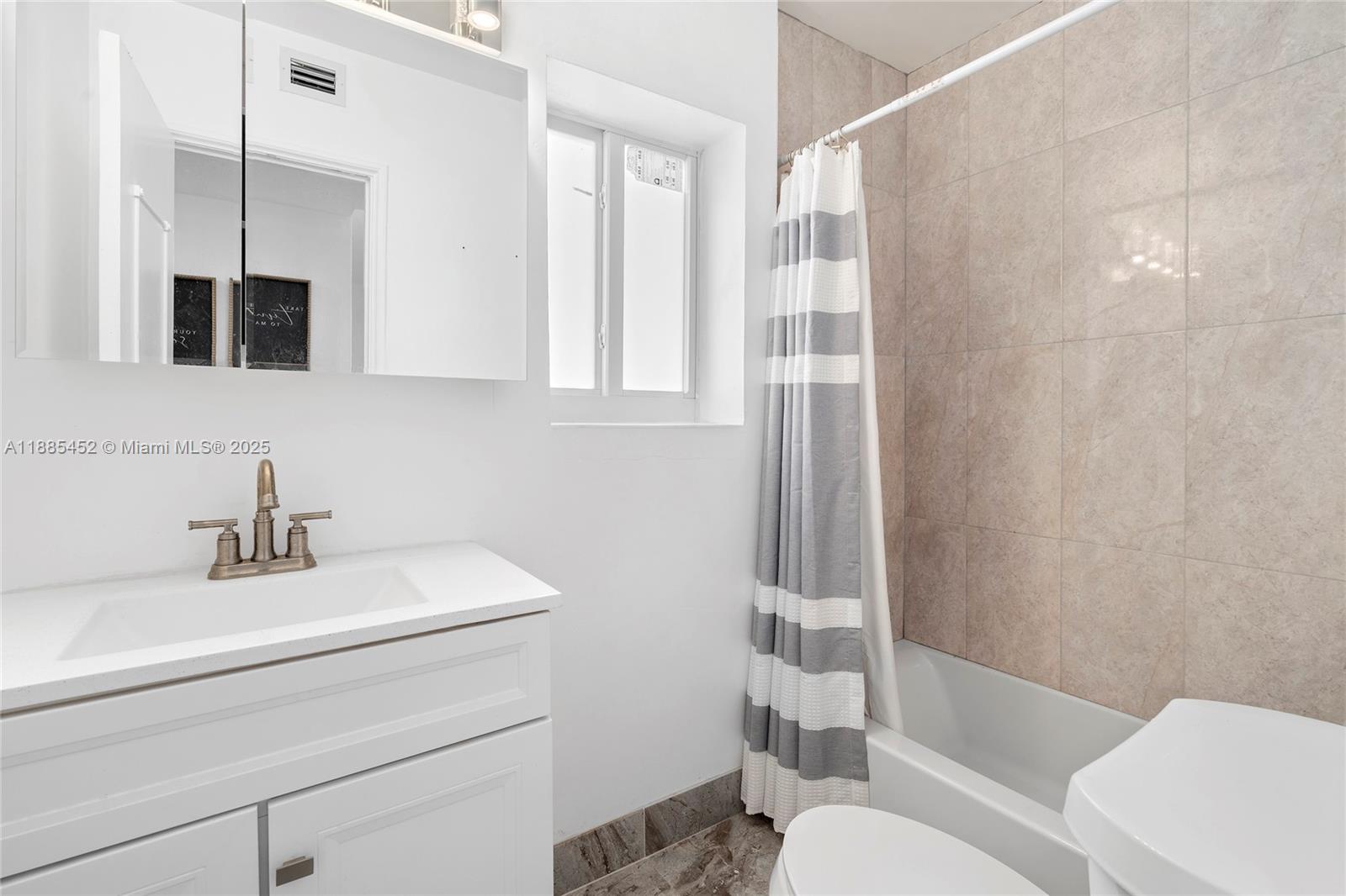 HOLLYWOOD BEACH FIRST ADD - Residential