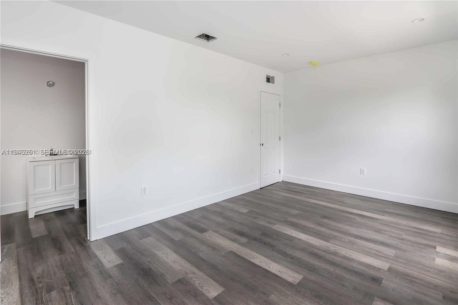 SANTA CLARA SUB - Residential Lease