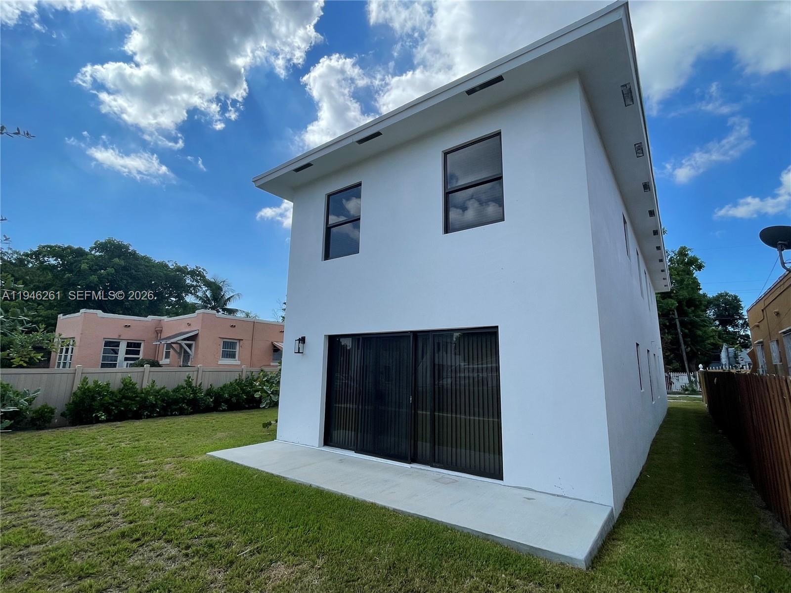 SANTA CLARA SUB - Residential Lease