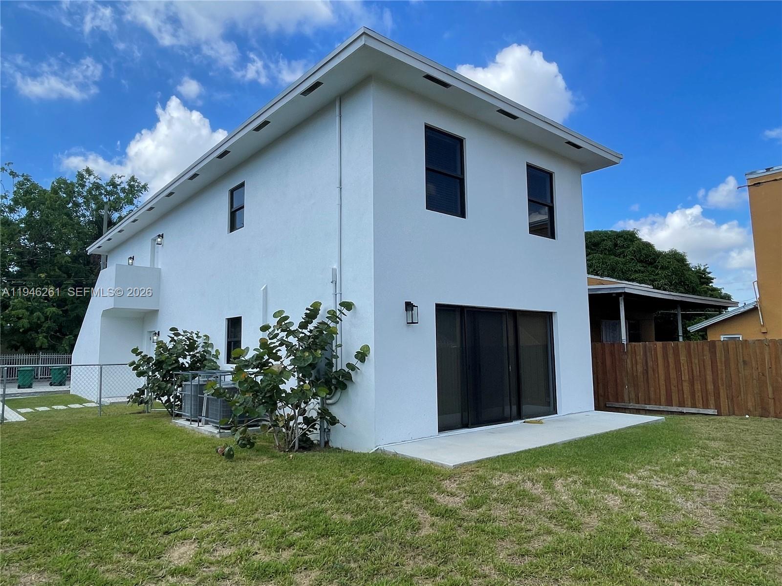 SANTA CLARA SUB - Residential Lease