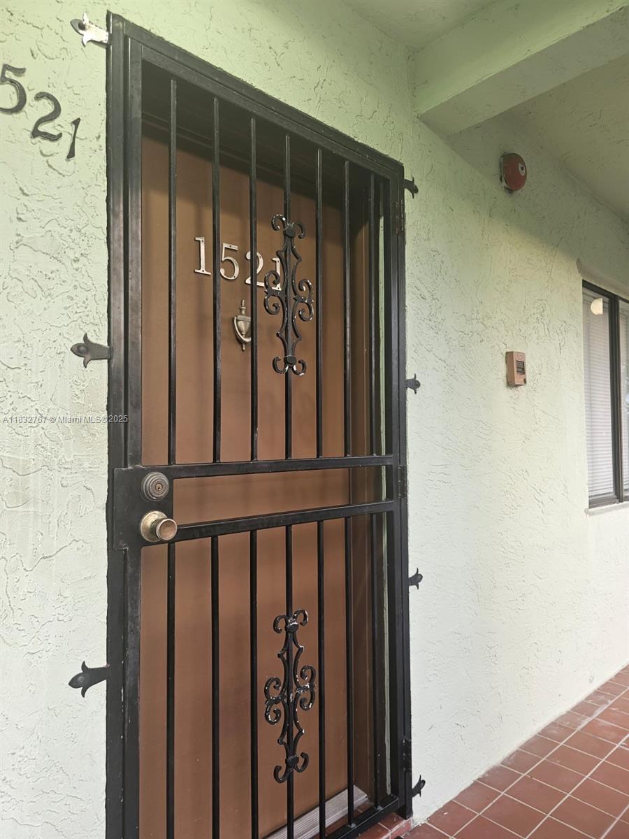 1521 W 42nd Pl 18