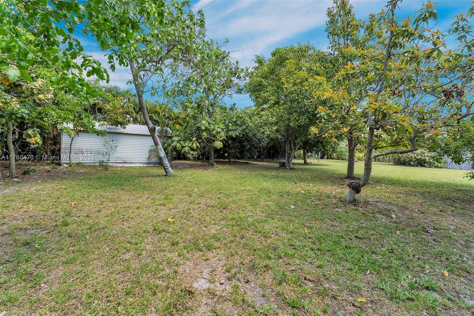 LAUDERDALE LITTLE RANCHES - Land