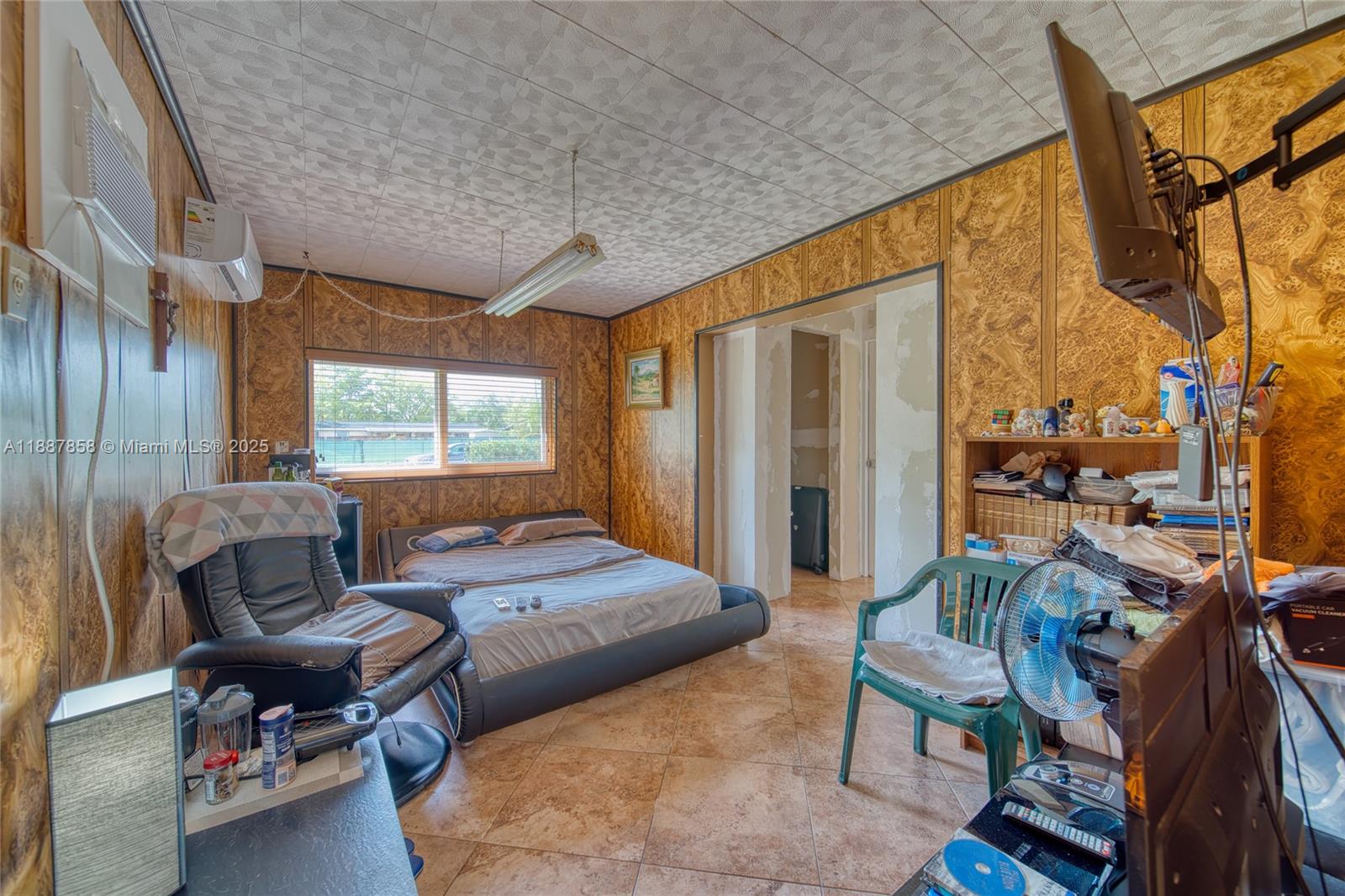 CORAL GARDENS - Residential