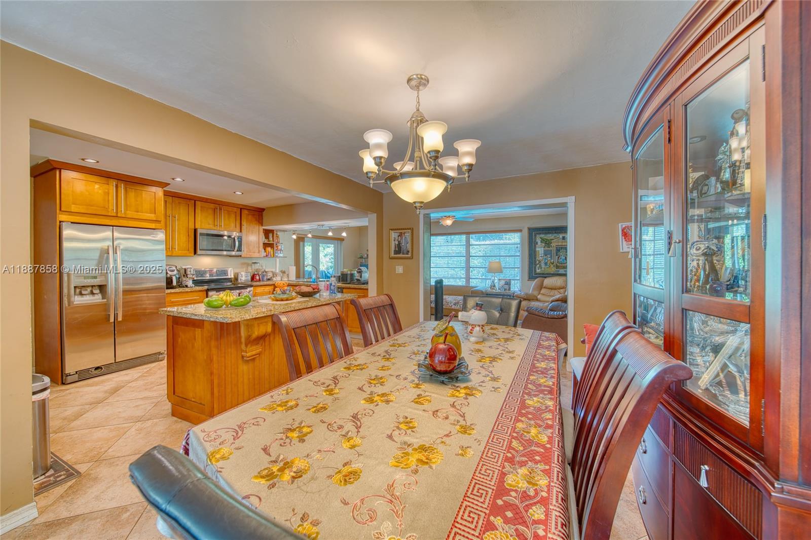 CORAL GARDENS - Residential