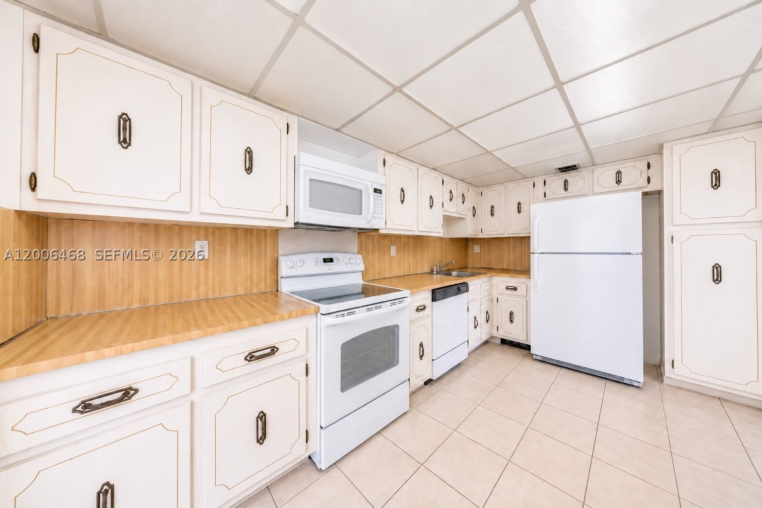 600 NE 36th St 421