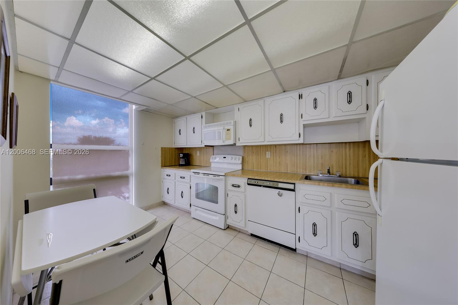 CHARTER CLUB CONDO - Residential