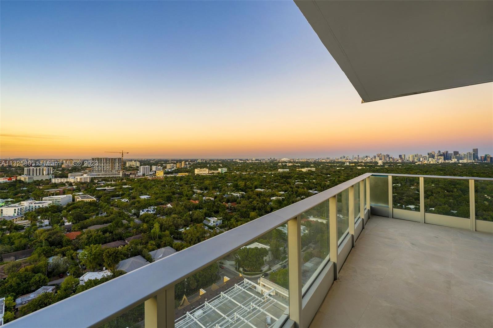 GROVENOR HOUSE CONDO - Residential