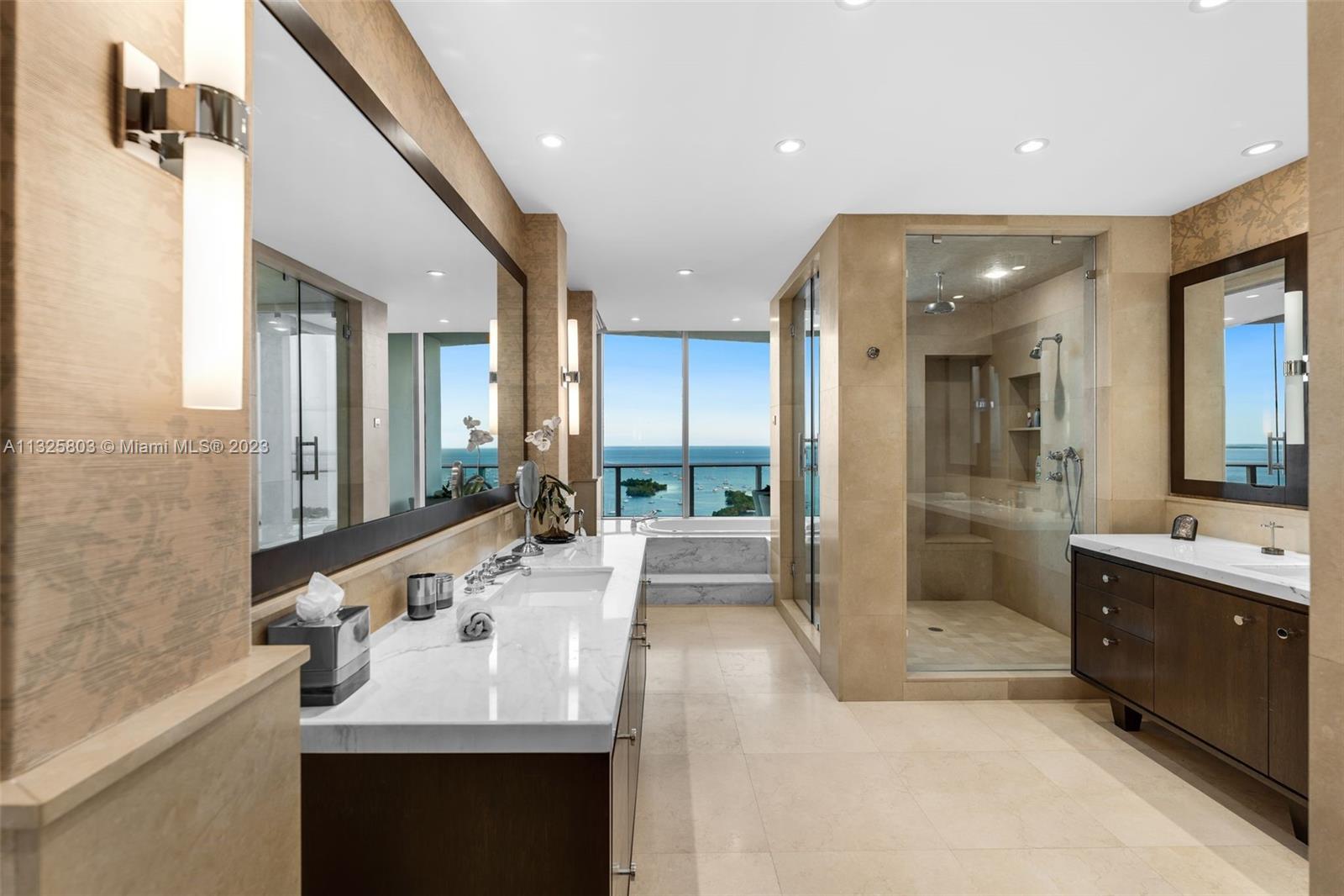 GROVENOR HOUSE CONDO - Residential