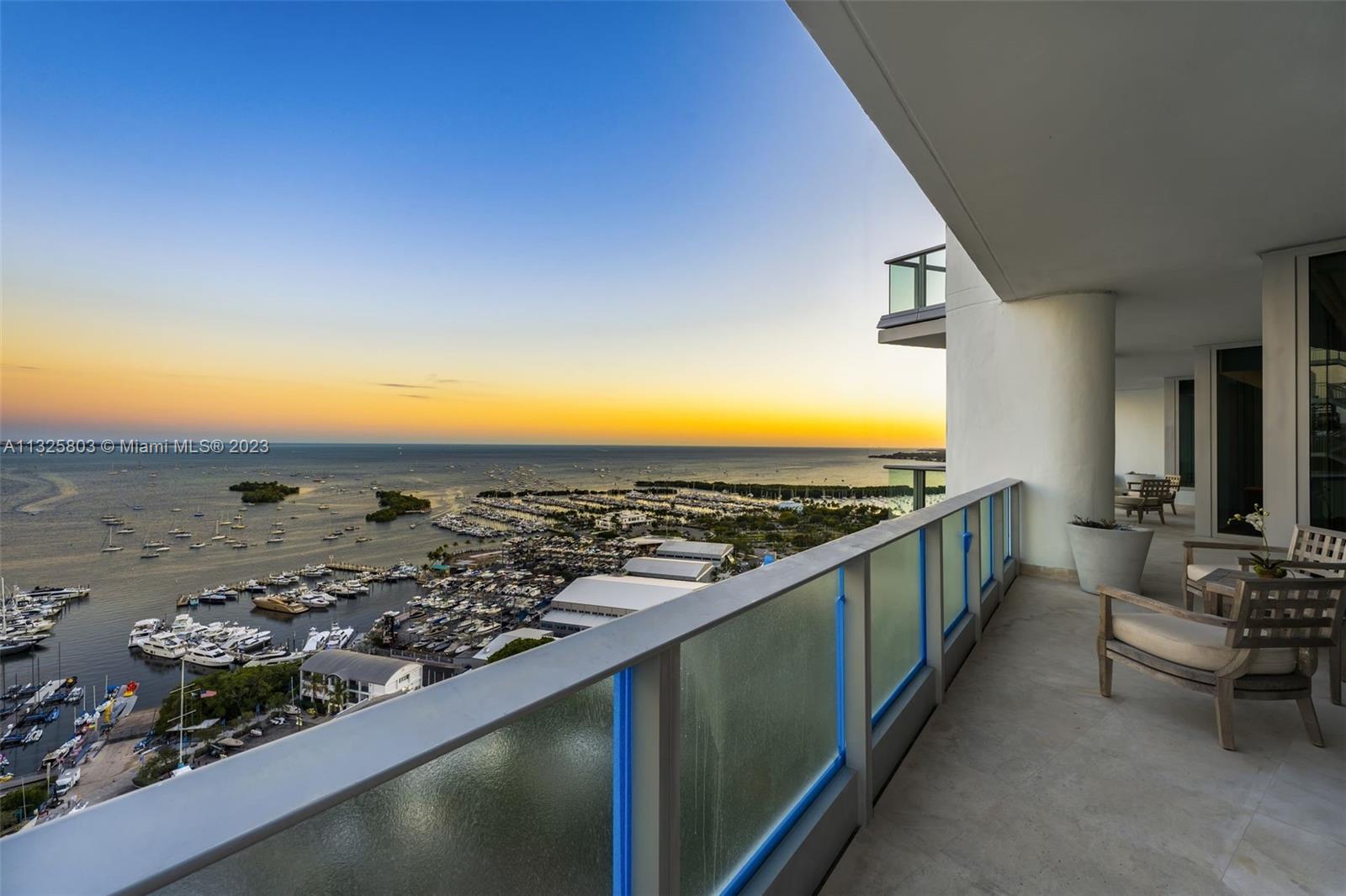 GROVENOR HOUSE CONDO - Residential