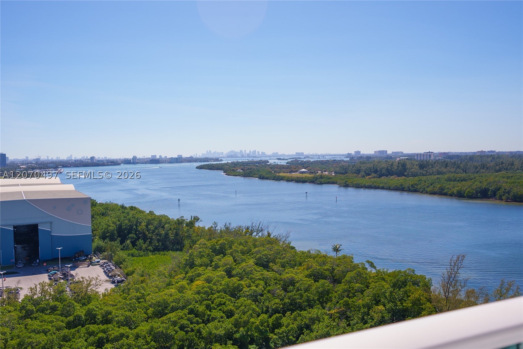 100 Bayview Dr 1626