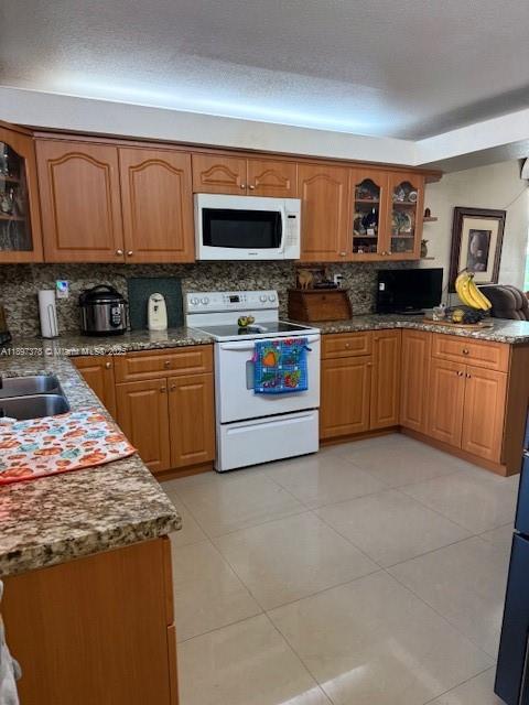 View photos, virtual tours, details... 961 E 10th Pl