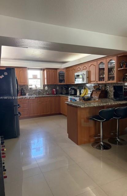View photos, virtual tours, details... 961 E 10th Pl