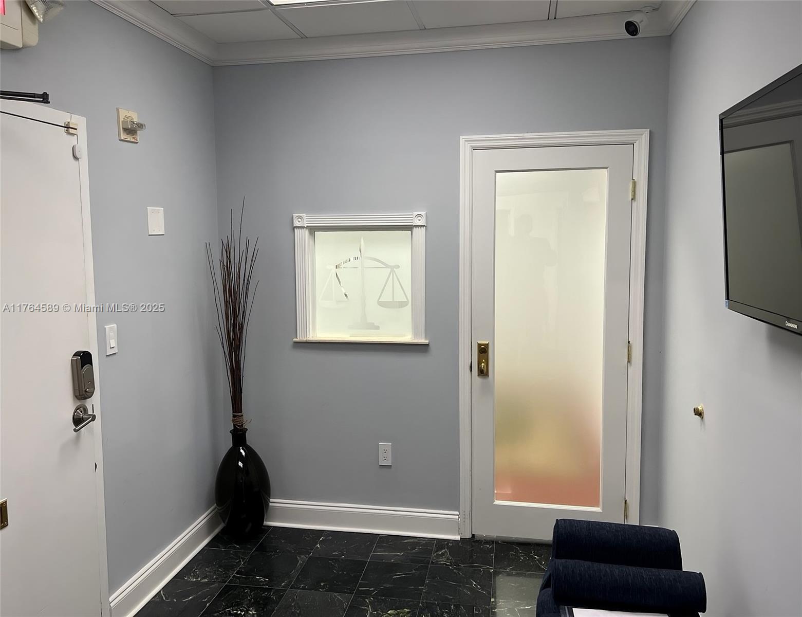 This exclusive office suite boasts 9 private offices, a lobby, and a spacious reception area. Enjoy individual climate control, abundant natural light, and elegant hardwood floors. These features, combined with a prime location on Hollywood Beach's Ocean Drive (3800 S Ocean Dr), create a sophisticated and inviting workspace.
Ideal for professionals seeking a prestigious address, this suite is perfect for doctors, dentists, lawyers, brokers, and more. Elevate your business in one of South Florida's most coveted locations.
Don't miss this opportunity to make a statement. Contact us today to schedule a tour.