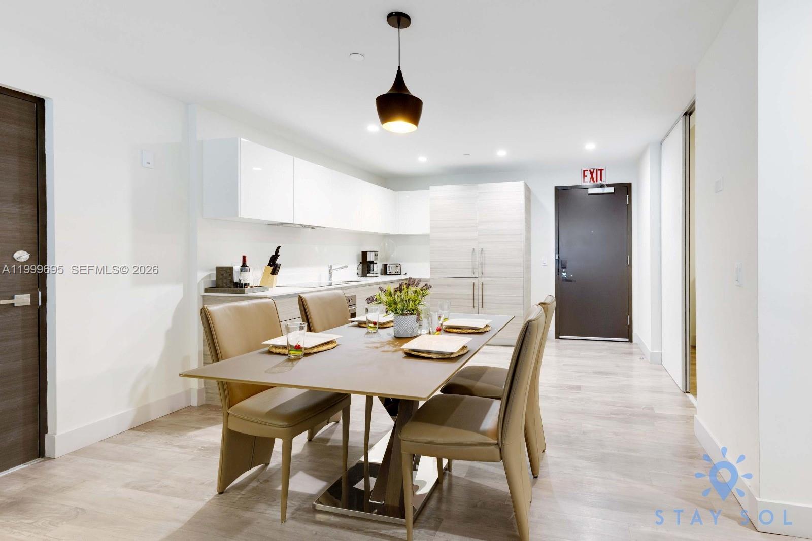 COSTA HOLLYWOOD CONDO - Residential