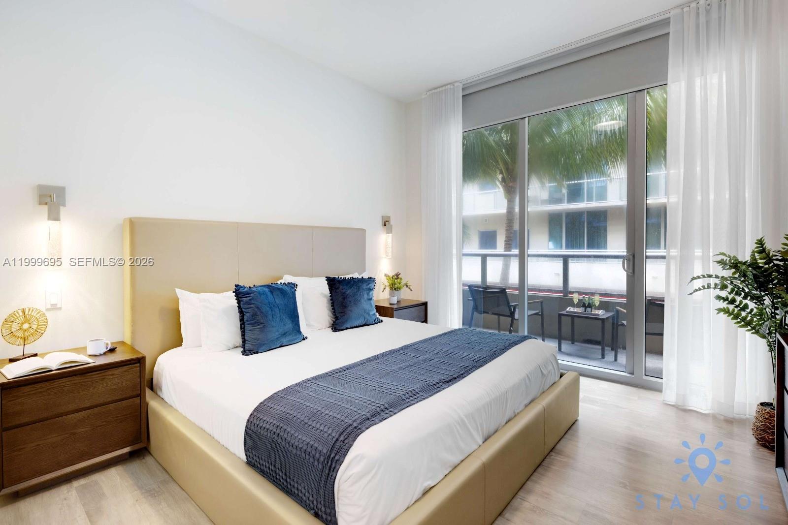 COSTA HOLLYWOOD CONDO - Residential