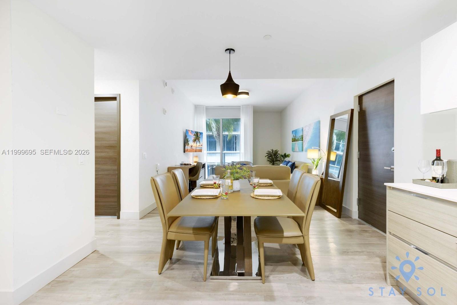 COSTA HOLLYWOOD CONDO - Residential