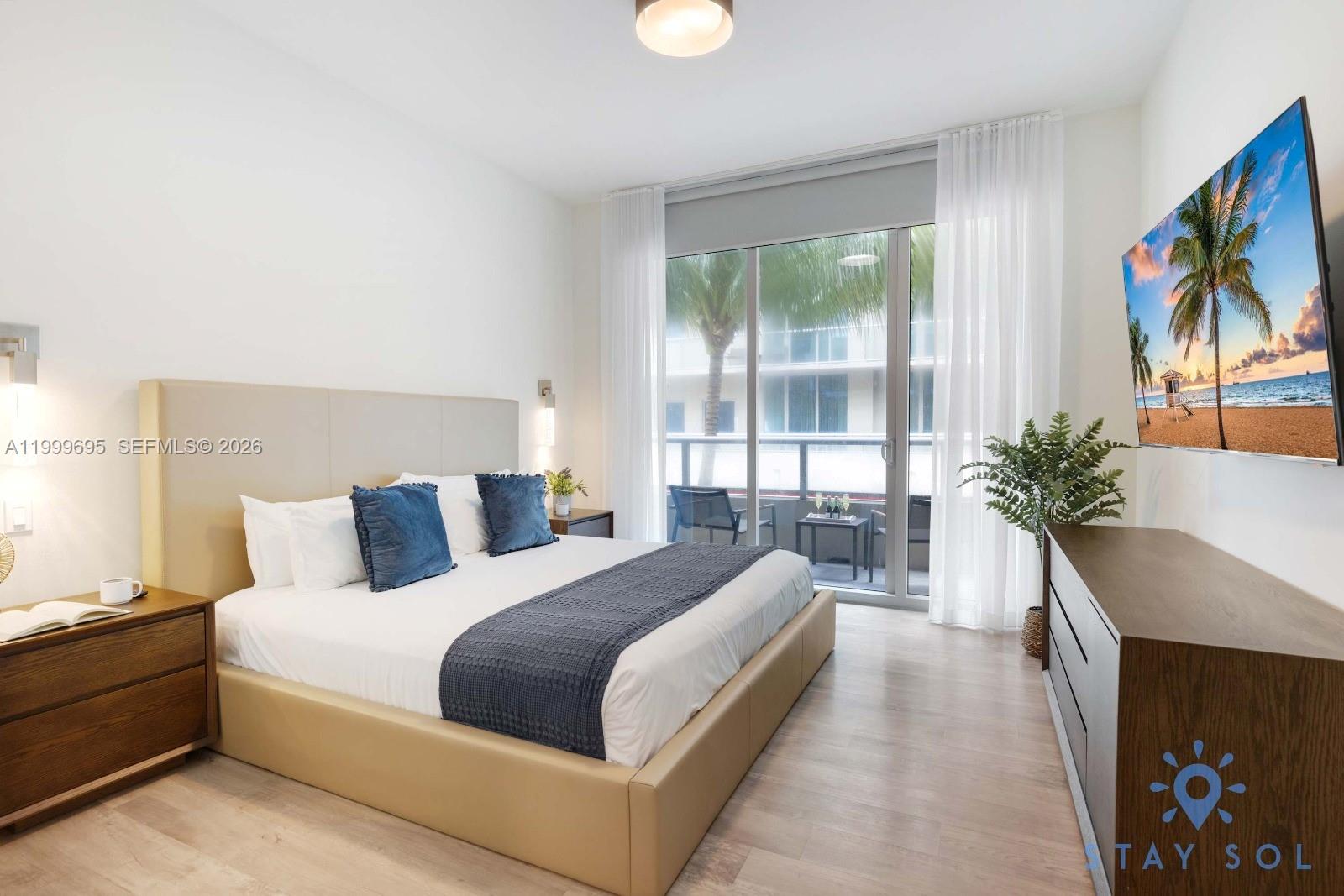 COSTA HOLLYWOOD CONDO - Residential