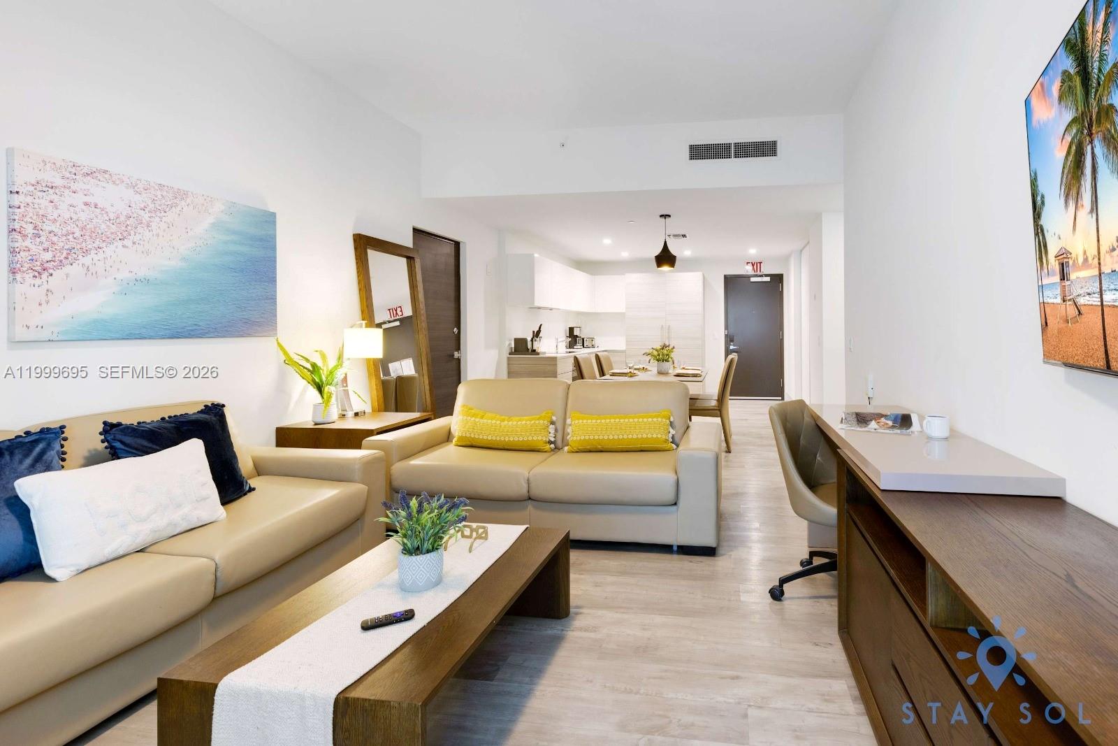 COSTA HOLLYWOOD CONDO - Residential