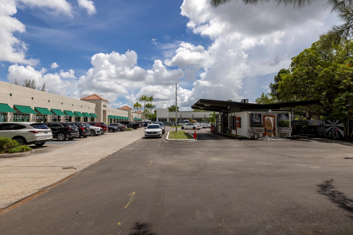 6181 Miami Lakes Dr E