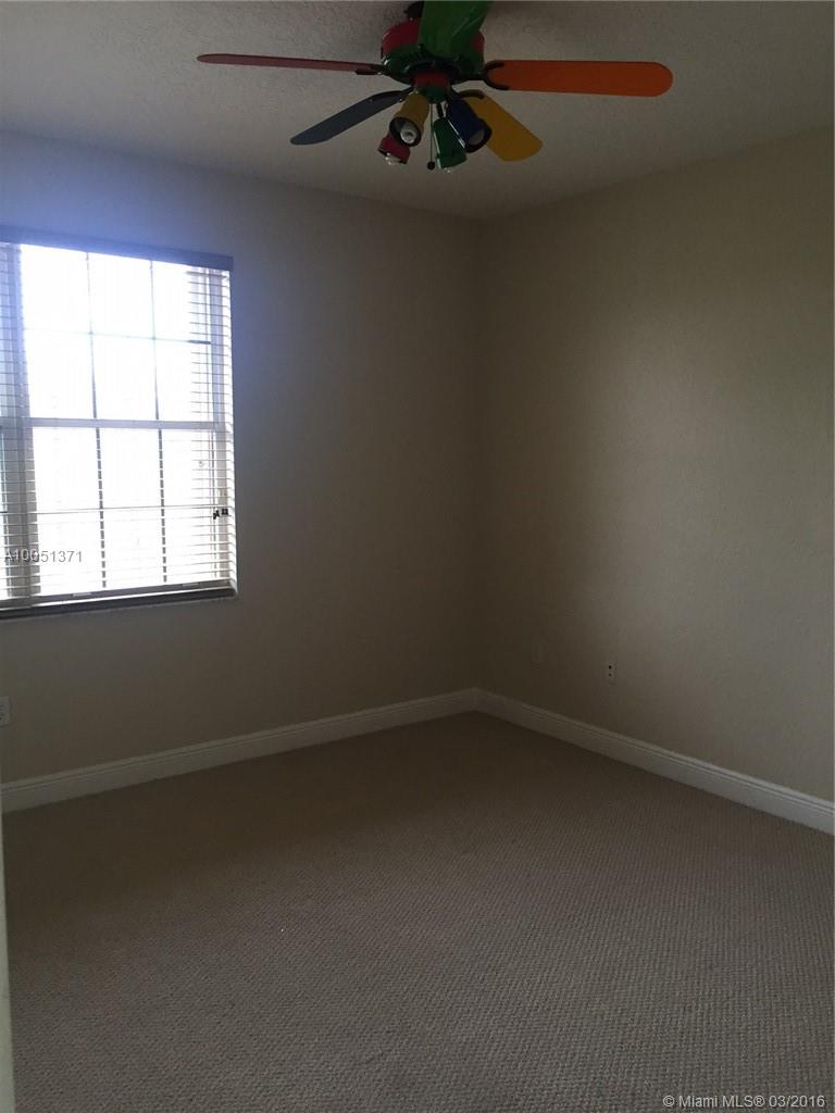 Sunset Lakes Two 166-24 B - Residential Lease