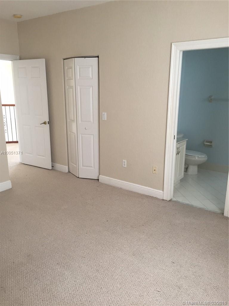 Sunset Lakes Two 166-24 B - Residential Lease