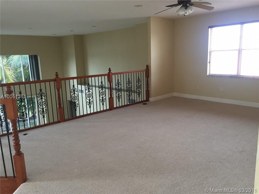 Sunset Lakes Two 166-24 B - Residential Lease