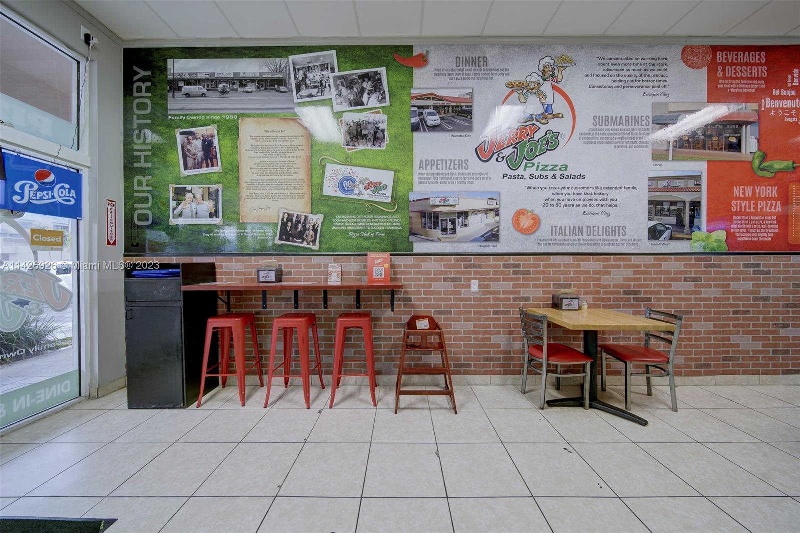 Pizzeria Restaurant For Sale in Kendall in front of Miami Dade College