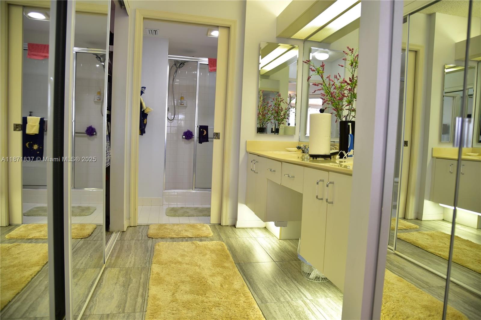 GRANVILLE CONDOMINIUM - Residential