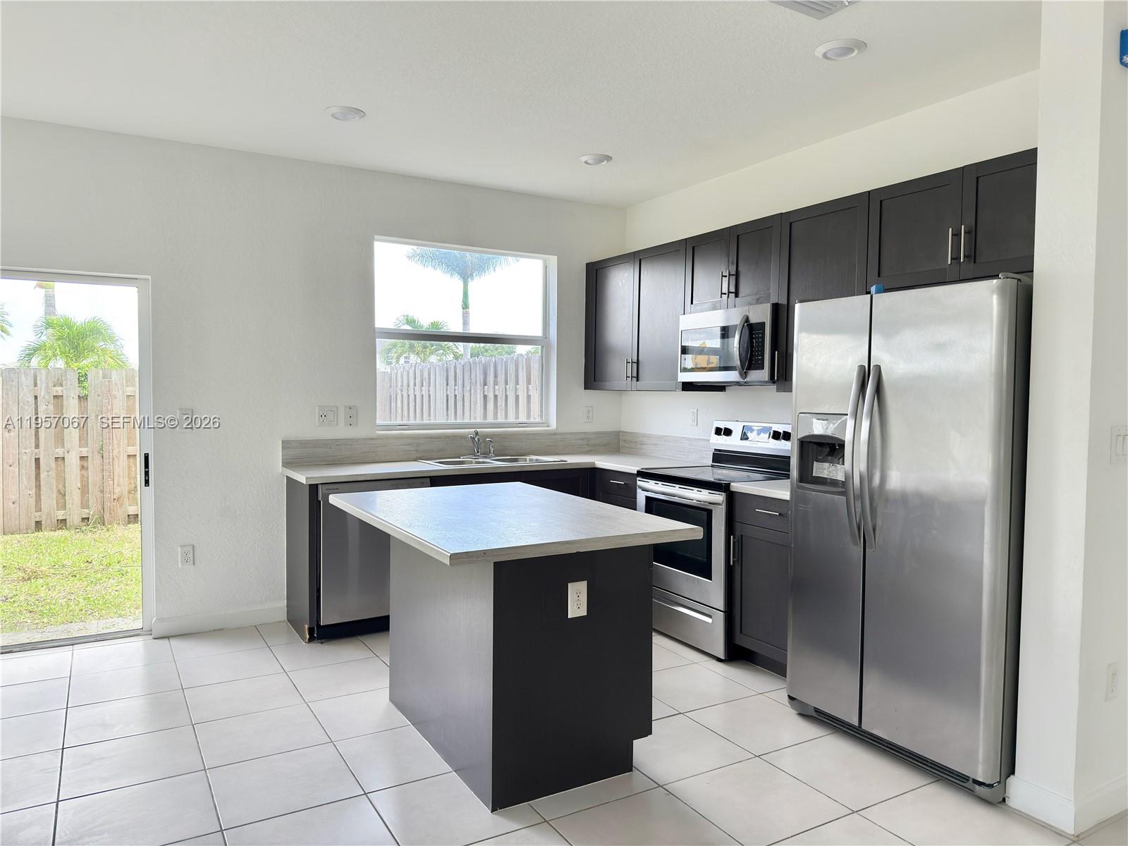 HOMESTEAD PARK OF COMMERC - Residential