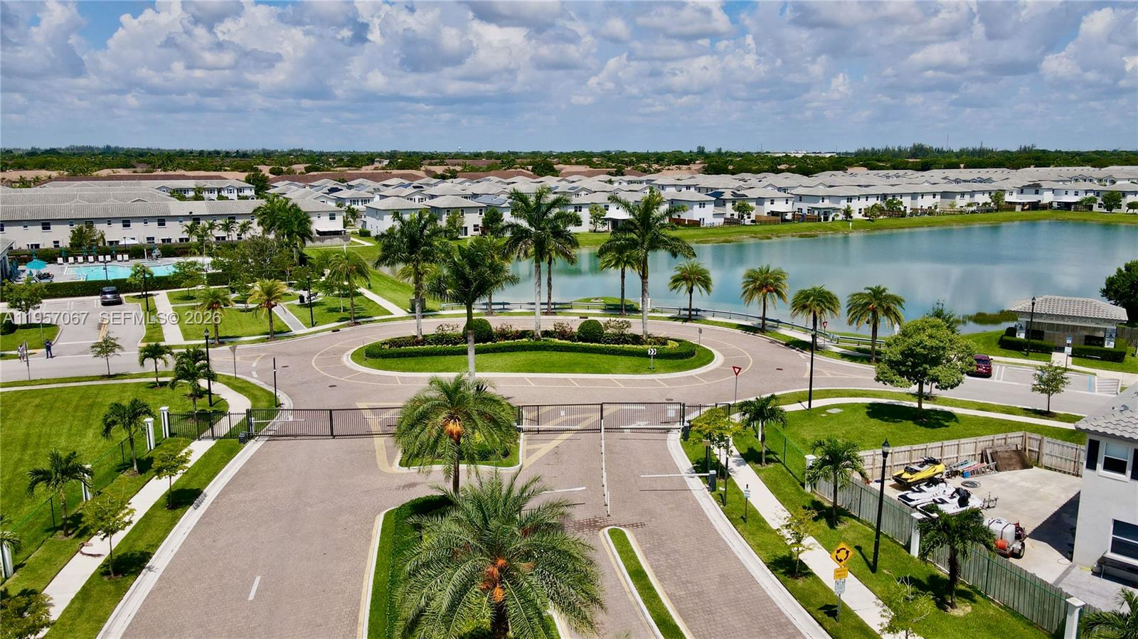 HOMESTEAD PARK OF COMMERC - Residential