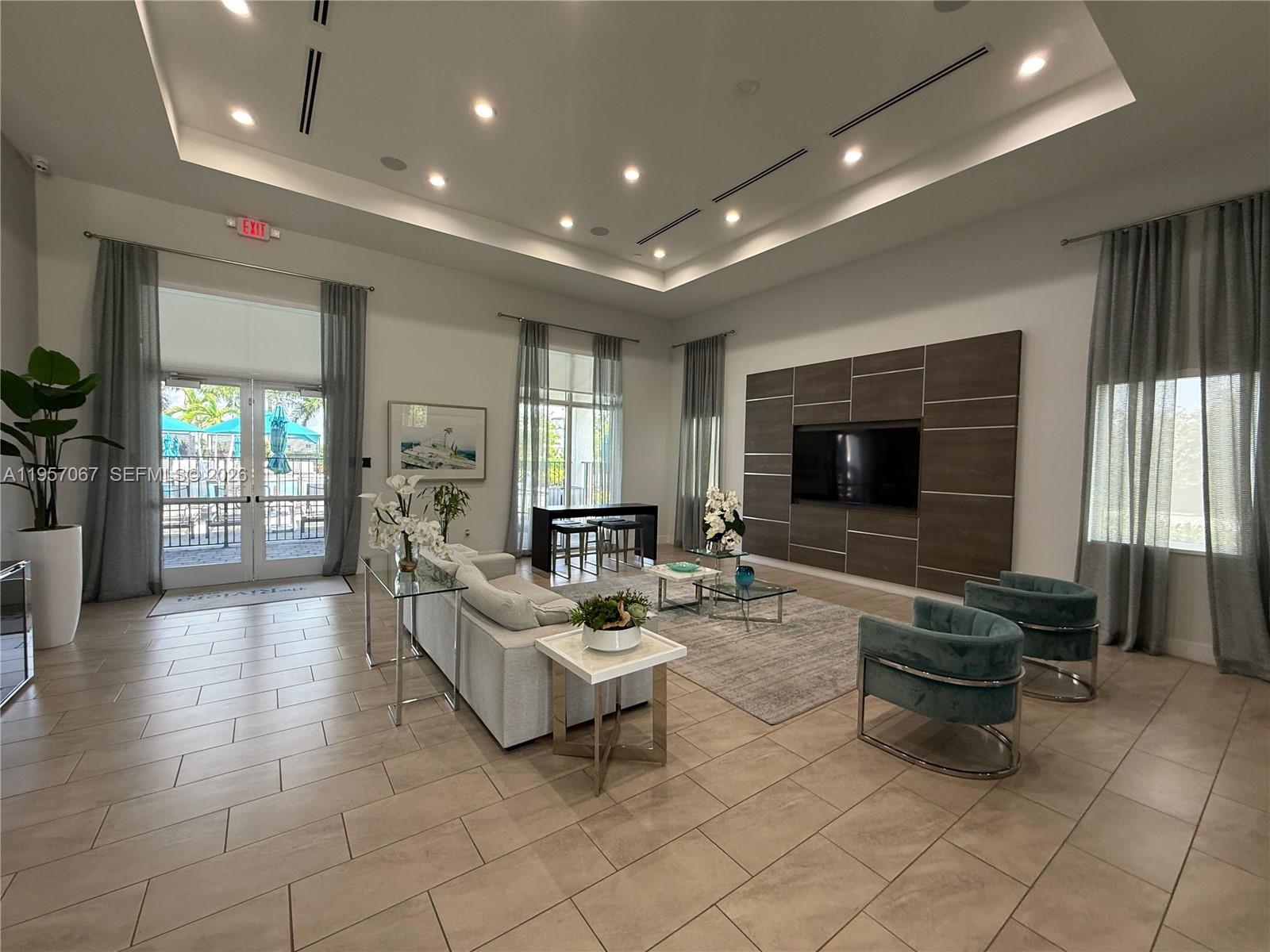 HOMESTEAD PARK OF COMMERC - Residential