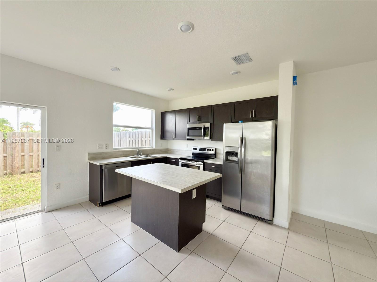 HOMESTEAD PARK OF COMMERC - Residential