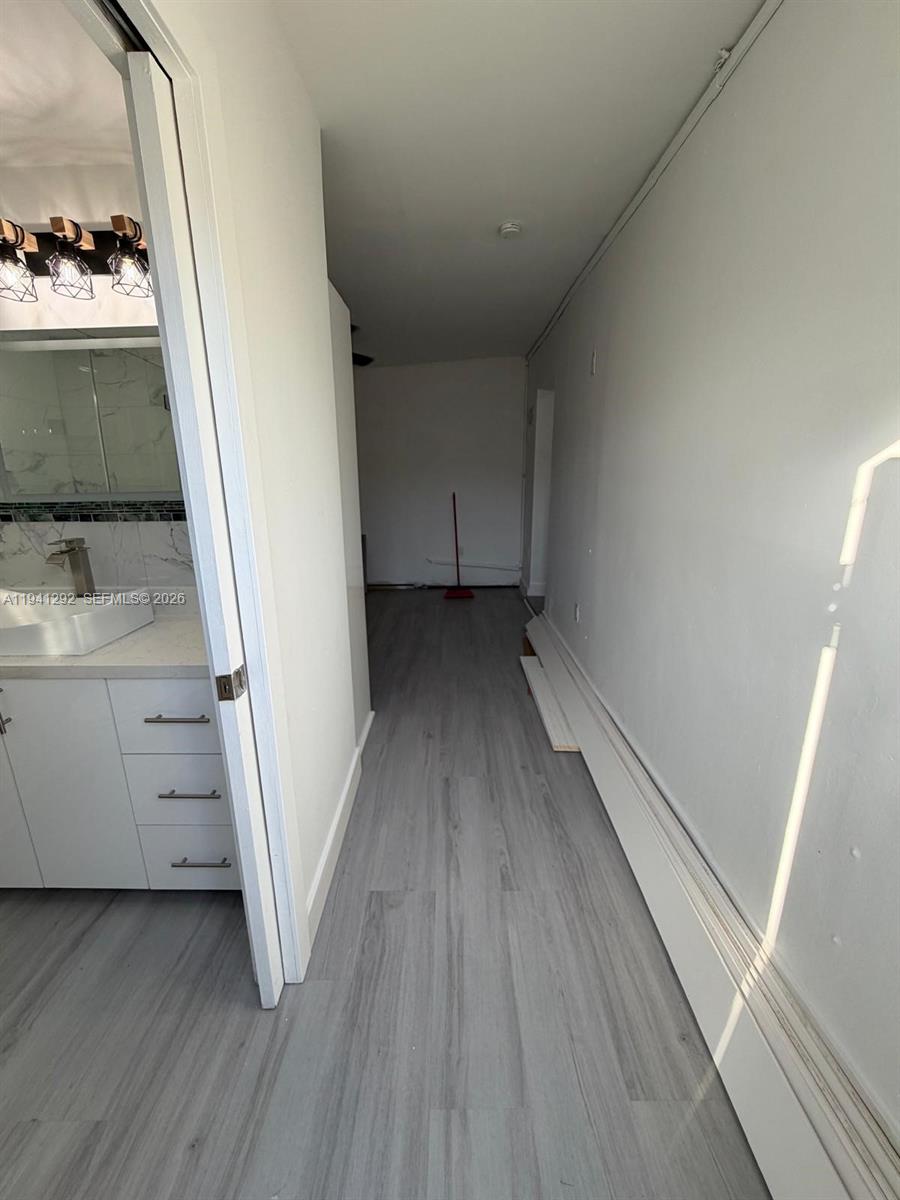 CORAL GARDENS - Residential Lease