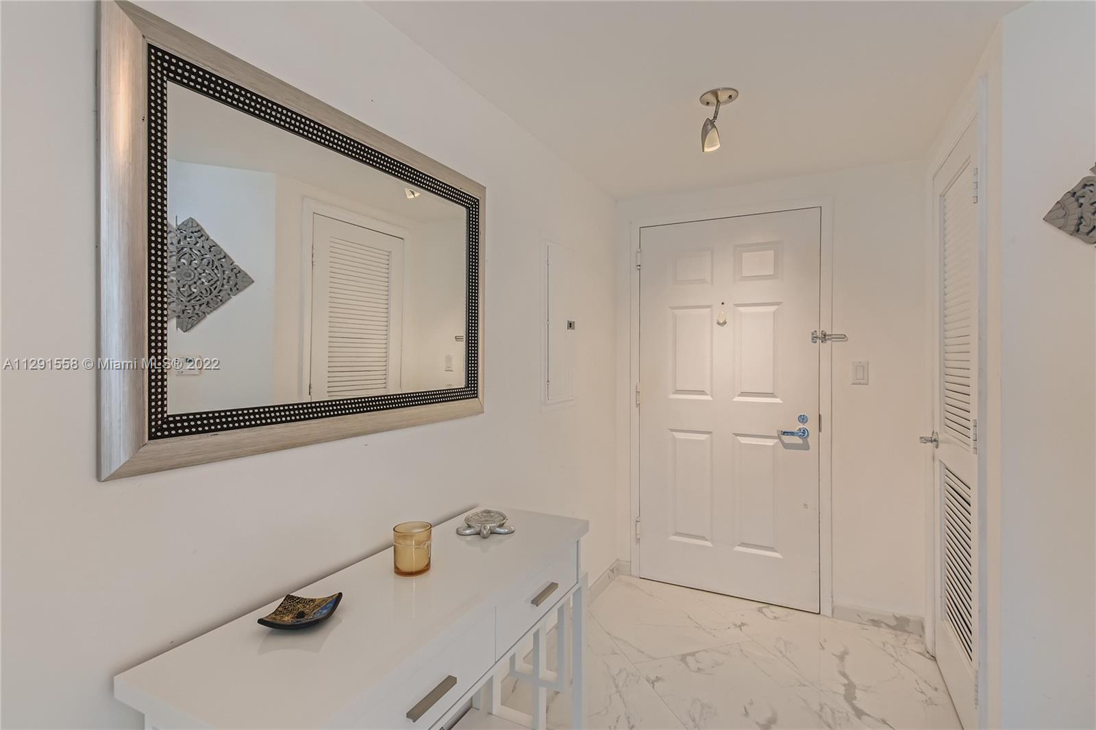 LA PERLA CONDO - Residential Lease