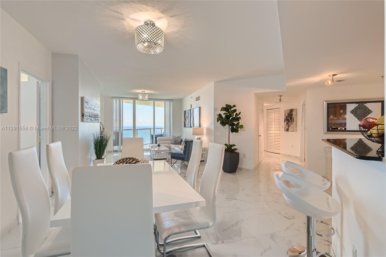 LA PERLA CONDO - Residential Lease