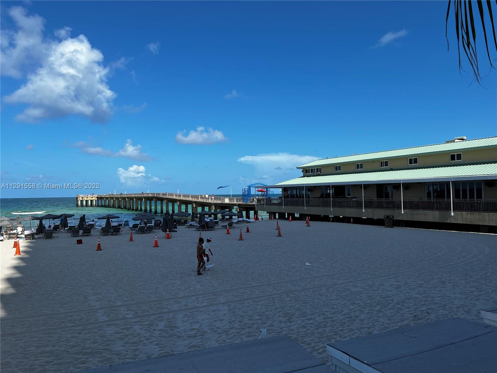 LA PERLA CONDO - Residential Lease