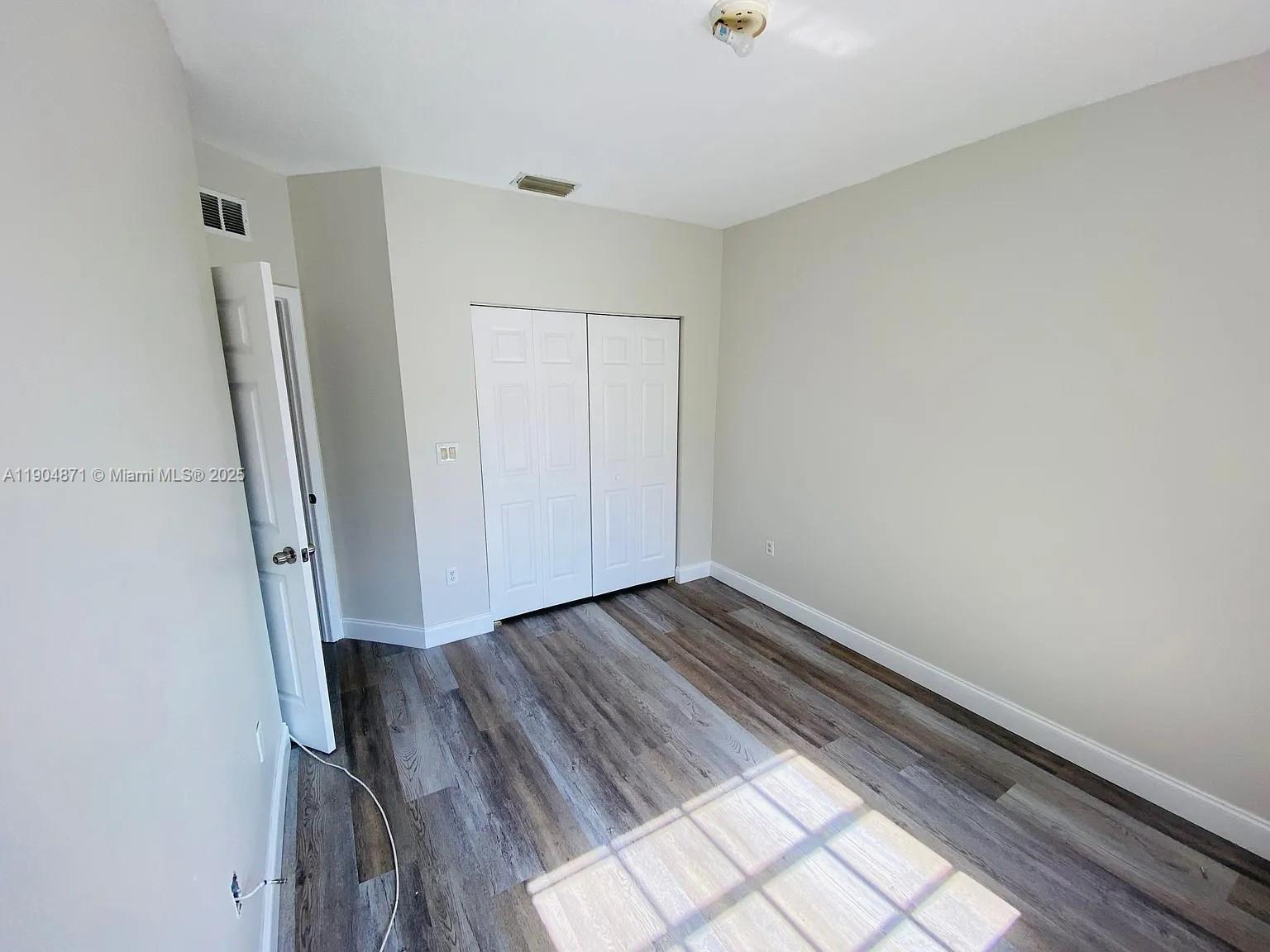 SANTORINI AT VIZCAYA - Residential