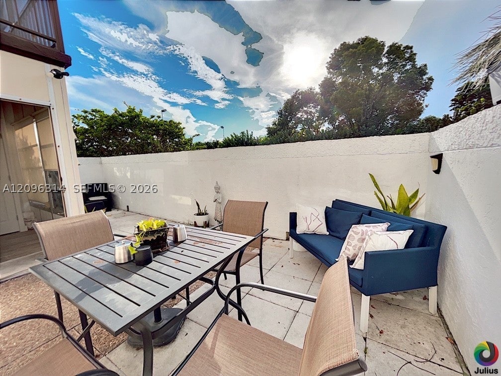Photo of 7100 NW 17th St #112, Plantation, FL 33313 (MLS # A12096314)
